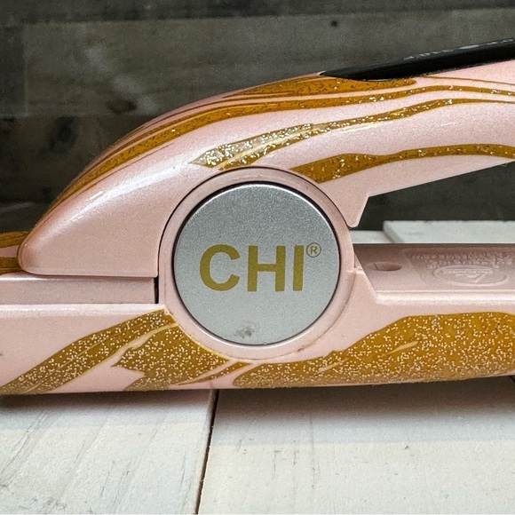 Chi ceramic straightening iron in sweet pink gold swirl 1” - Picture 3 of 8